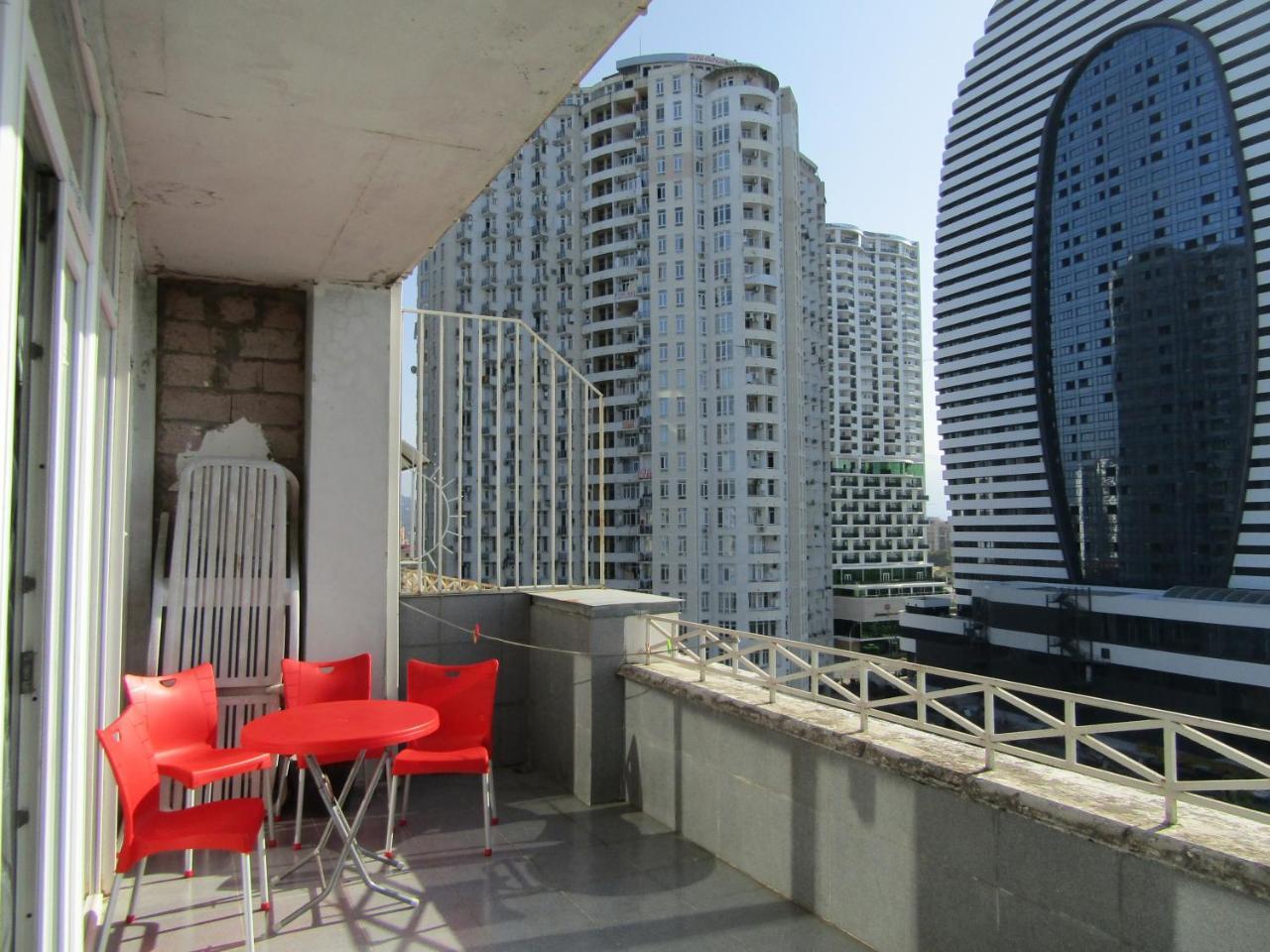 Apartment Miracle Batoemi Buitenkant foto